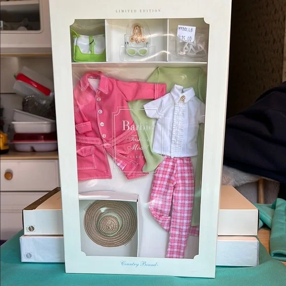 BARBIE Silkstone Country Bound Boxed Doll Fashion - Picture 2 of 5